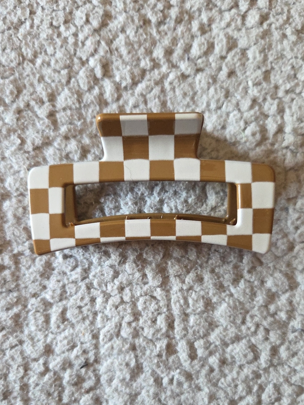 NWOT Checkered Claw Clip